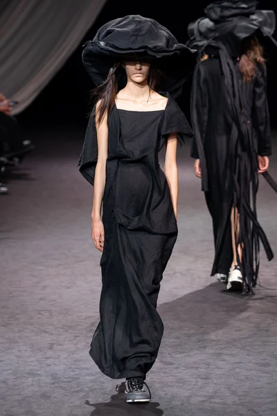 Look 4
